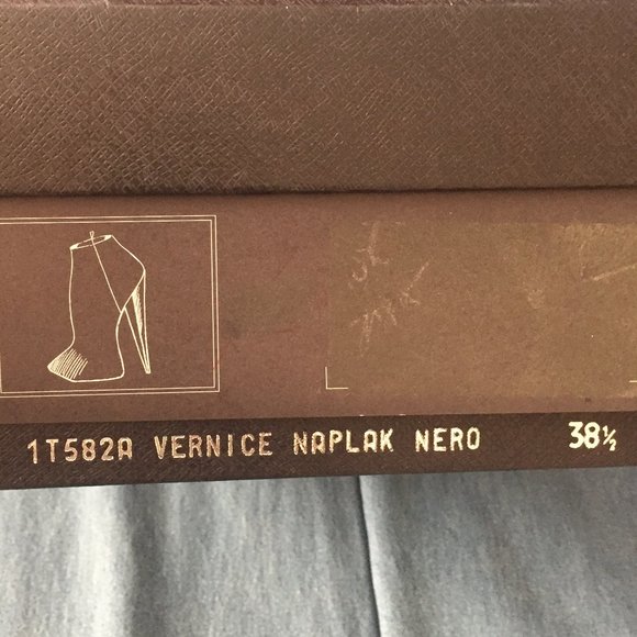 Prada Vernice Naplak Black Patent Leather Ankle Booties, 38.5 - Picture 15 of 15